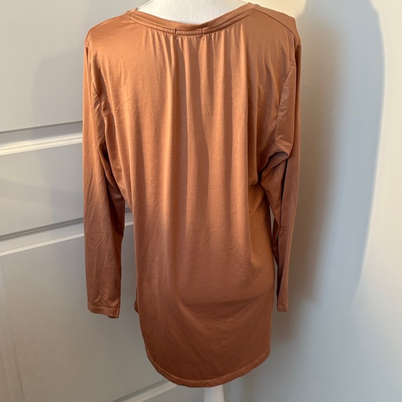 🎉 SALE Women's Tan Long Sleeve Top - Picture 2 of 8